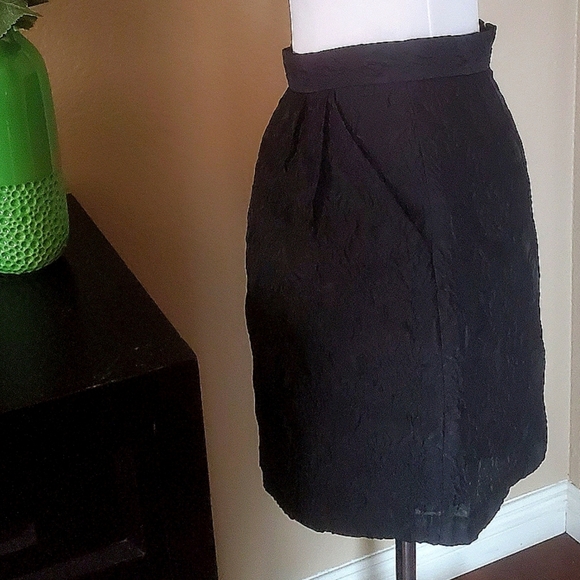 H & M Floral embossed skirt - Picture 3 of 4